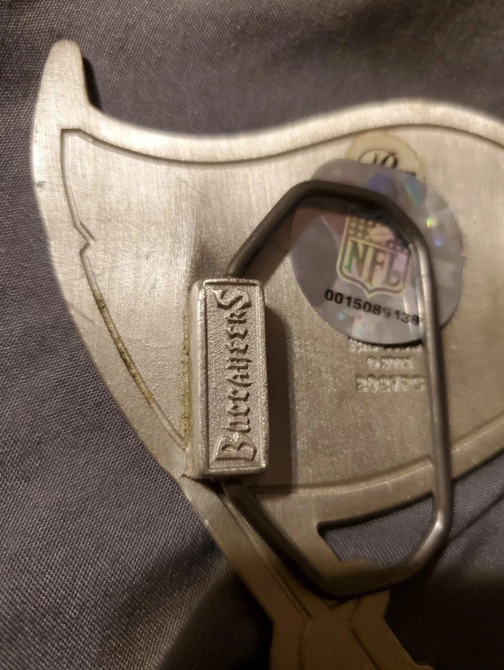 Official NFL Tampa Bay Buccaneers pewter belt buckle